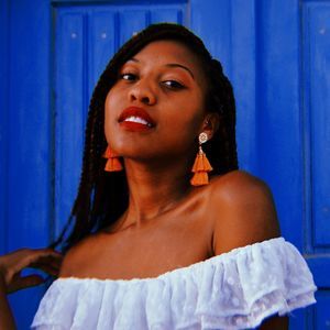 Meet your Posher, Olivia